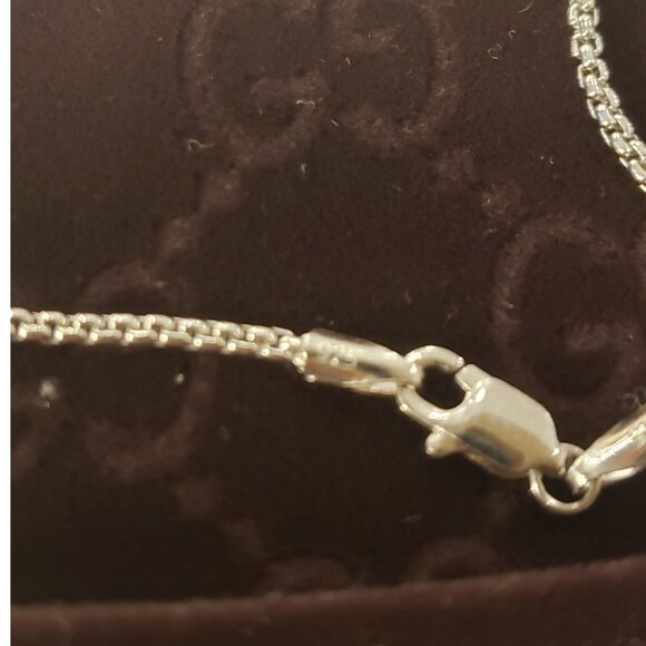 GUCCI Dog Tag Pendant on Unbranded Chain - With Box - All Sterling Silver - Picture 6 of 8